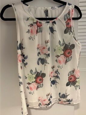 Beyove White Floral Sleeveless Blouse